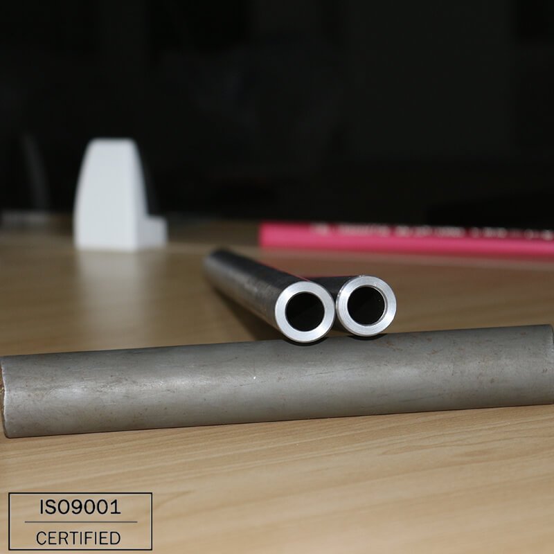 Astm A36 Seamless Carbon Black Steel Asian Tube Pipe Price List for Cylinder